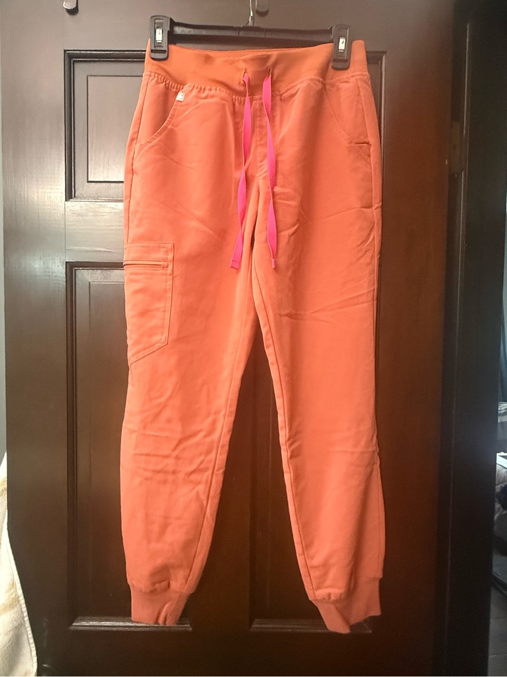 FIGS WOMEN ZAMORA JOGGER SCRUB PANTS, SIZE XS/P, ORANGE/PINK